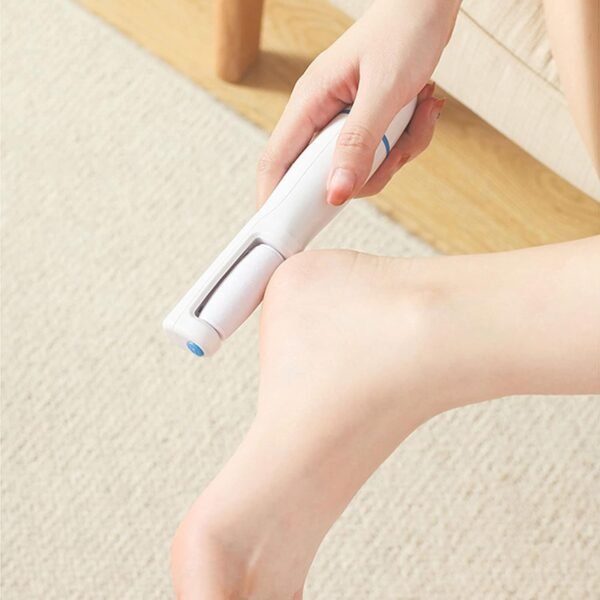 Éliminateur de callosités électrique pour pieds – Image 2